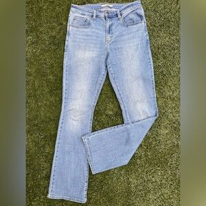 Levi’s Women 725 High Rise Bootcut Blue Jean Light Wash Stretch Denim Western 31